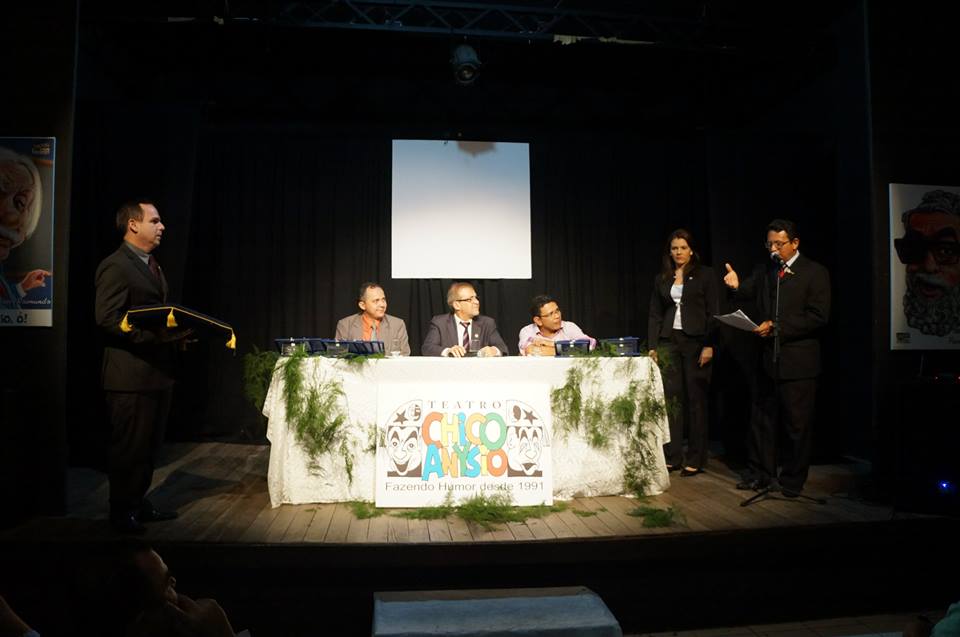 Sessão da Câmara Municipal de Fortaleza no Teatro Chico Anysio em homenagem  ao Dia do Humorista